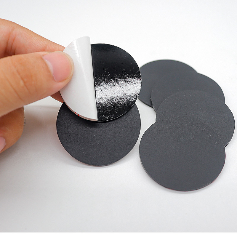 搪膠和環保硅膠的區別是什么