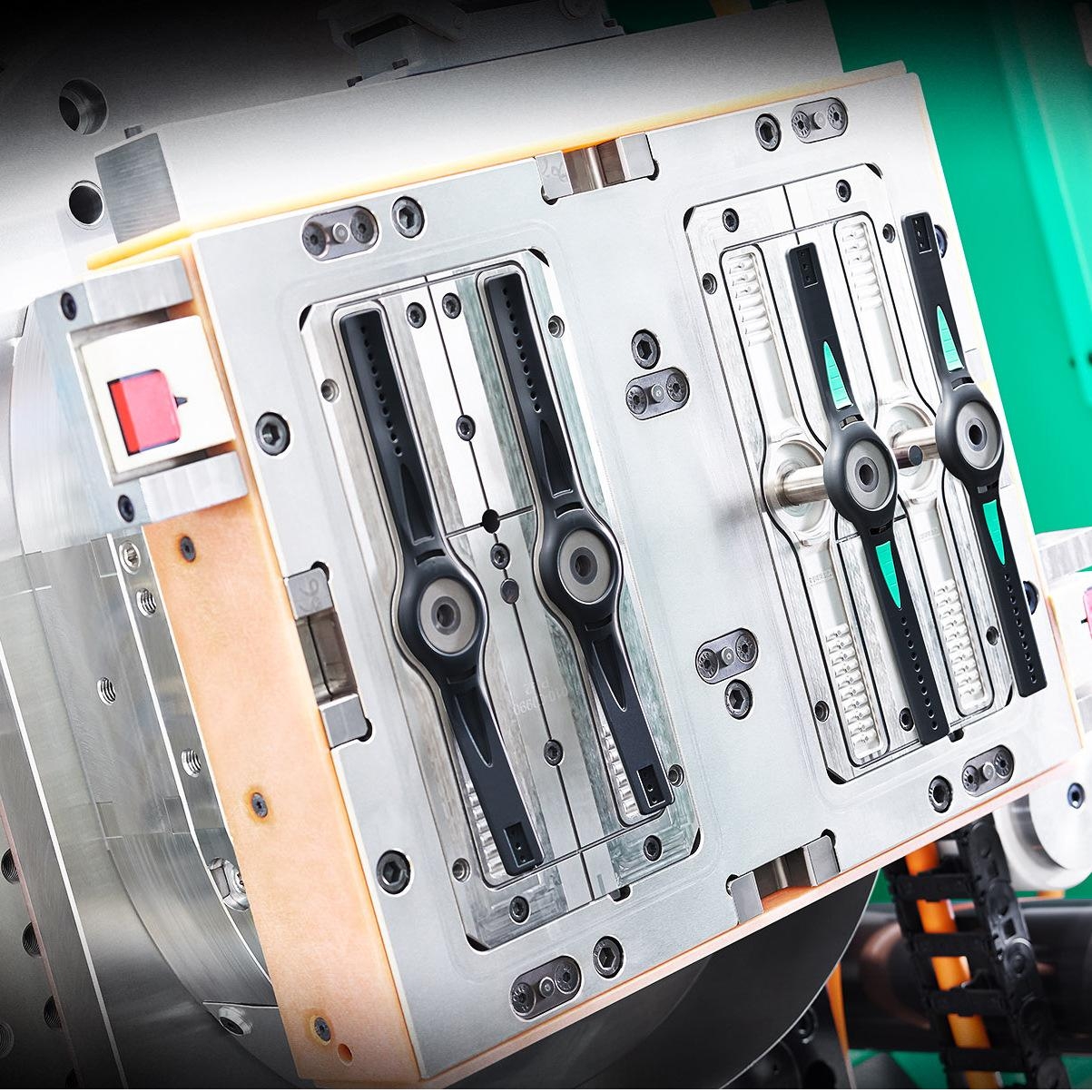 深圳搪膠生產廠家地址在哪里